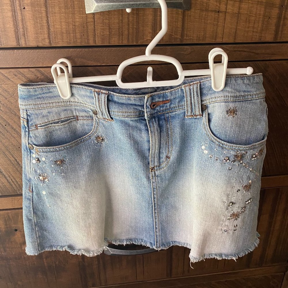 Celebrity Pink Glitzy Skirt (Size 11)